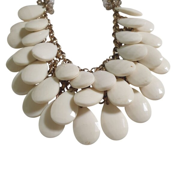 Bib Necklace Cream Teardrop Beads Gold Tone Chain Lobster Clasp Adjustable - Picture 2 of 6